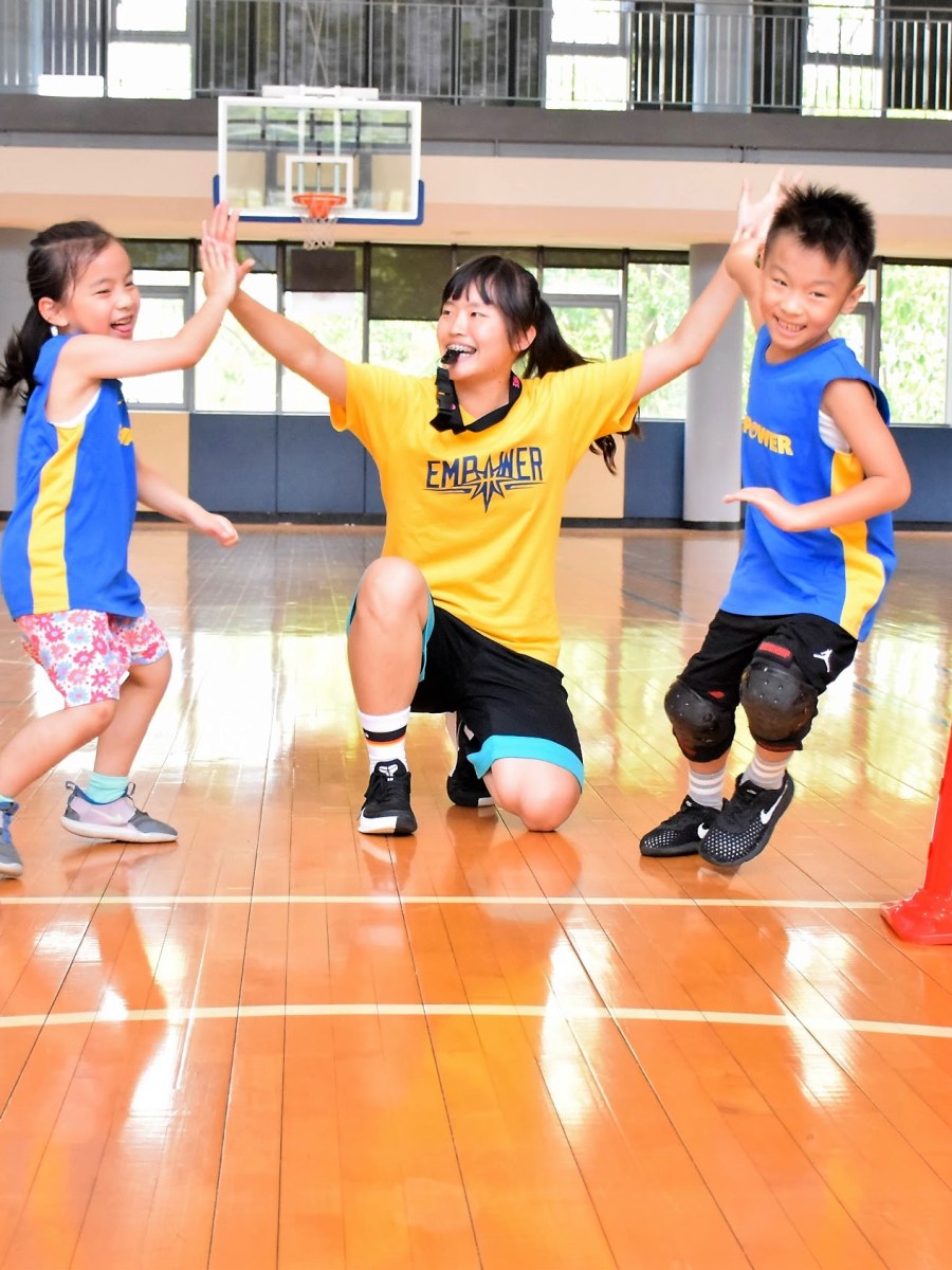 停課一個月後的引爆